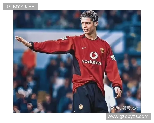 帅气突破圈层的足球明星是谁引发热议球迷纷纷关注他魅力四射的表现 帅气突破圈层的足球明星是谁引发热议球迷纷纷关注他魅力四射的表现