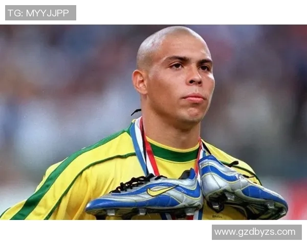 巴里足球球星闪耀赛场 揭示他背后的训练与心路历程