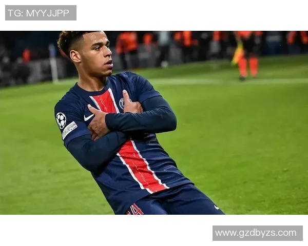 足坛巨星重磅官宣加盟豪门引爆全球球迷热议转会市场格局或将重写 足坛巨星重磅官宣加盟豪门引爆全球球迷热议转会市场格局或将重写