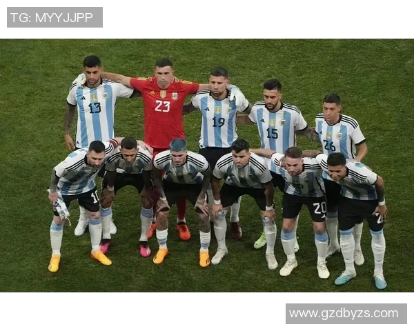 足球巨星告别赛场回顾 他们的辉煌与遗憾交织的传奇瞬间